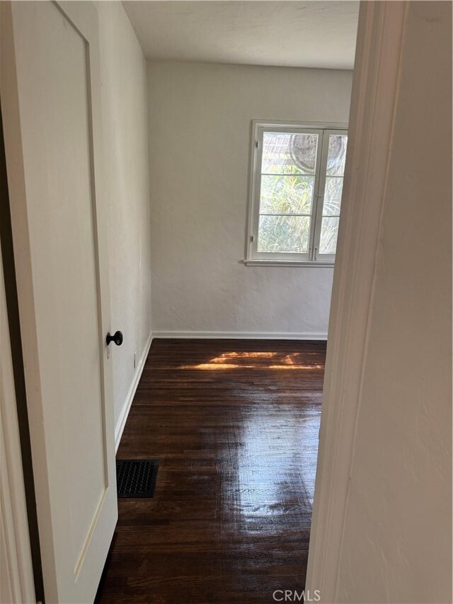 1960 Olive Way, Pasadena, CA 91104 - unfurnished room featuring hardwood / wood-style flooring and baseboards