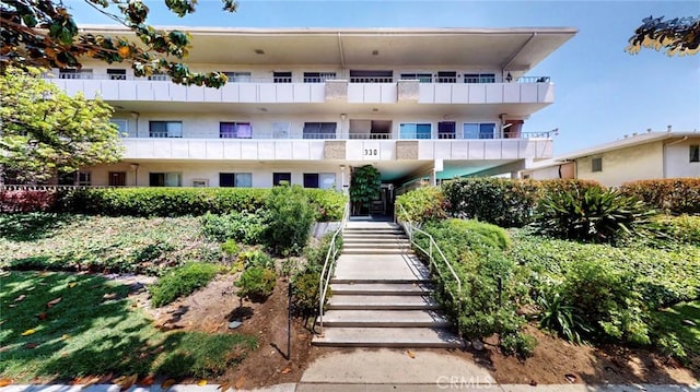 330 N Howard St Unit 212, Glendale, CA 91206 - view of property featuring stairs