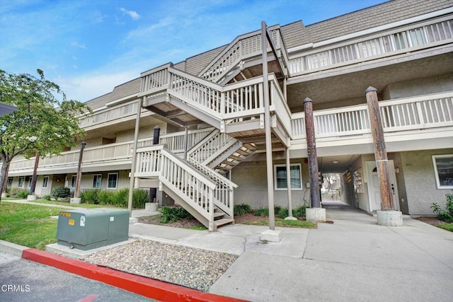 385 E Surfside Dr, Port Hueneme, CA 93041 - view of building exterior with stairs
