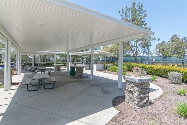 39312 Beringer Dr, Murrieta, CA 92563 - view of patio / terrace featuring fence