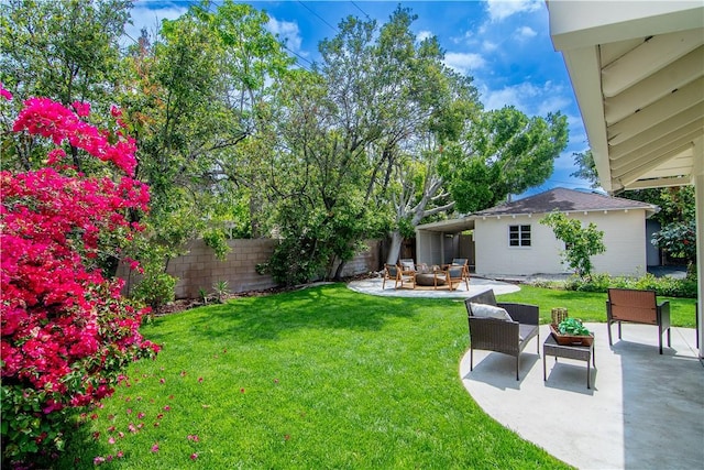 438 S Lamer St, Burbank, CA 91506 - view of yard featuring an outdoor hangout area and a patio area