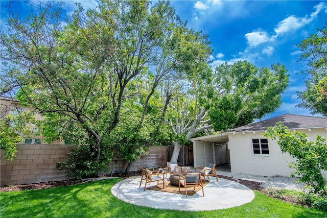 438 S Lamer St, Burbank, CA 91506 - view of yard with a patio area