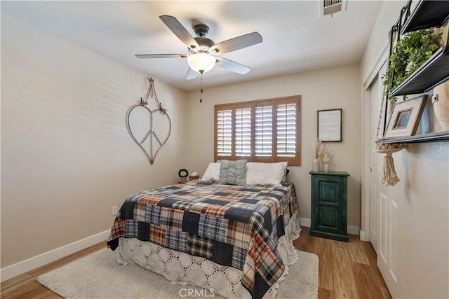 28433 Pinewood Ct, Saugus, CA 91390 - bedroom with wood finished floors, a closet, and ceiling fan