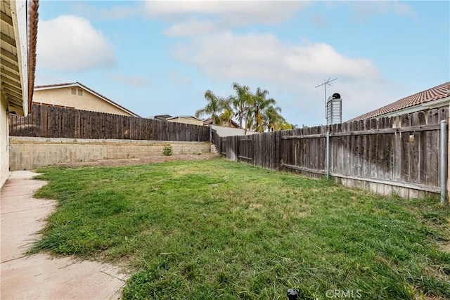 510 Monika Ct, Beaumont, CA 92223 - view of yard with a fenced backyard