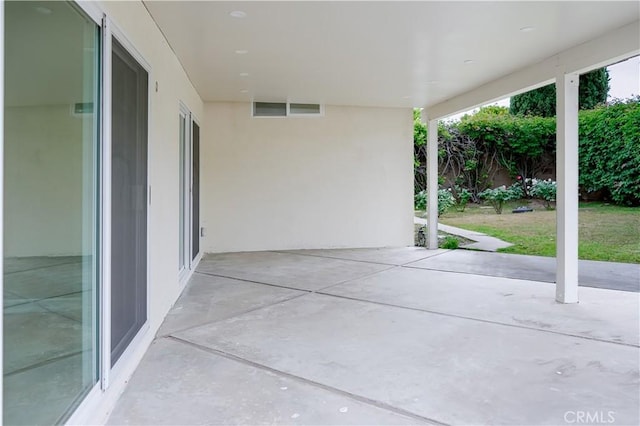 16840 Superior St, Northridge, CA 91343 - view of patio / terrace
