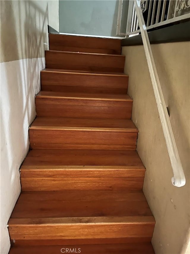 7650 El Vino Way, Buena Park, CA 90620 - view of staircase