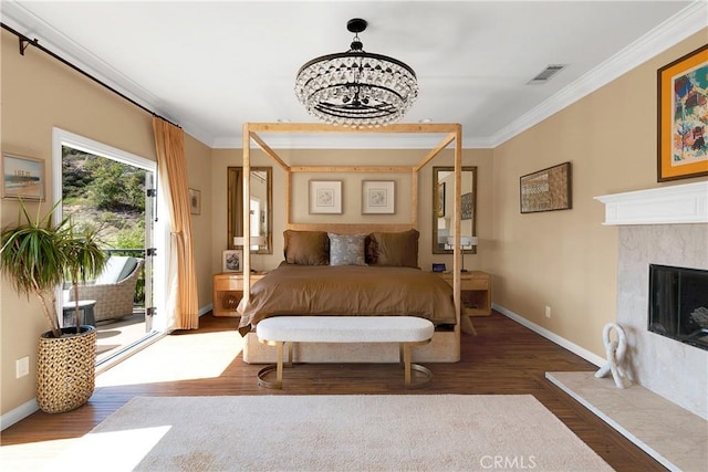 184 Halsbury Ct, Lake Sherwood, CA 91361 - bedroom with crown molding, baseboards, and access to exterior