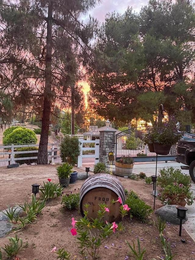 3048 Jason Rd, Fallbrook, CA 92028 - view of home's community featuring fence