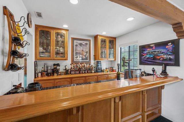 3048 Jason Rd, Fallbrook, CA 92028 - indoor dry bar featuring recessed lighting