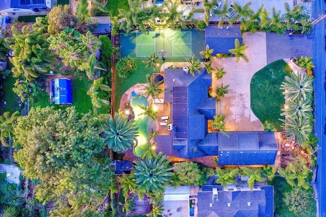 birds eye view of property