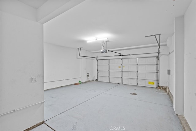 11151 Tesota Loop St, Corona, CA 92883 - garage with a garage door opener