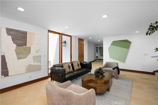 2516 Temple Hills Dr, Laguna Beach, CA 92651 - living area with recessed lighting and baseboards