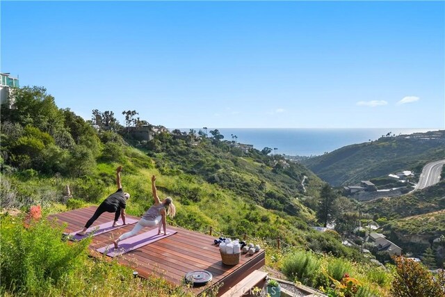 2516 Temple Hills Dr, Laguna Beach, CA 92651 - view of mountain background featuring a large body of water