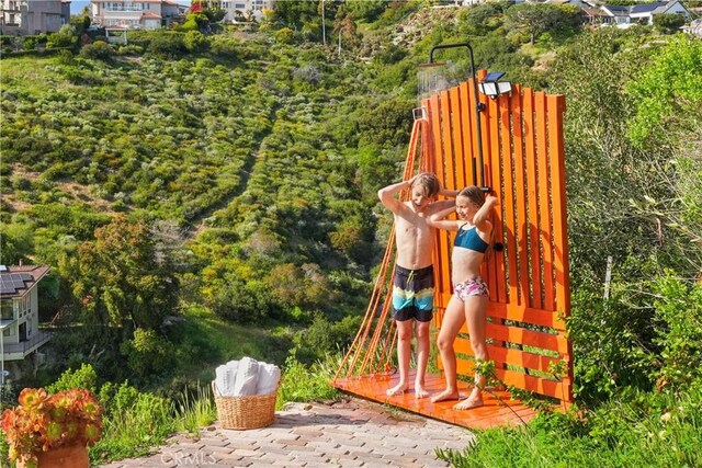2516 Temple Hills Dr, Laguna Beach, CA 92651 - view of playground