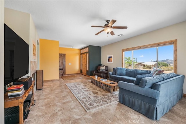 61465 Latham Trl, Joshua Tree, CA 92252 - living area with ceiling fan
