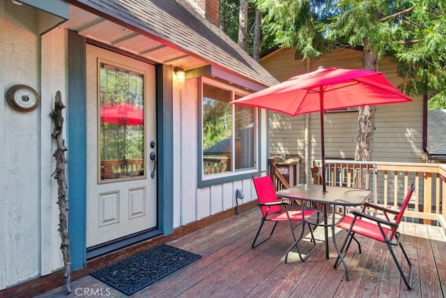 23697 Bowl Rd, Crestline, CA 92325 - deck featuring outdoor dining area