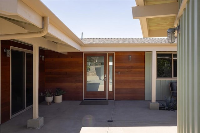 view of exterior entry