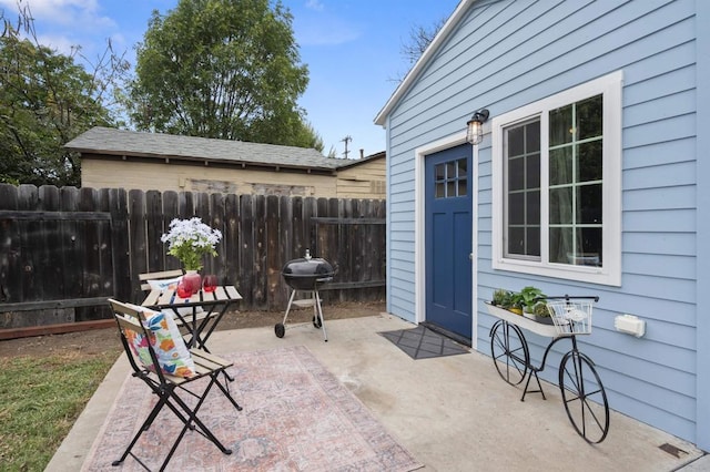 586 Del Mar Ave, Chula Vista, CA 91910 - view of patio featuring fence and grilling area