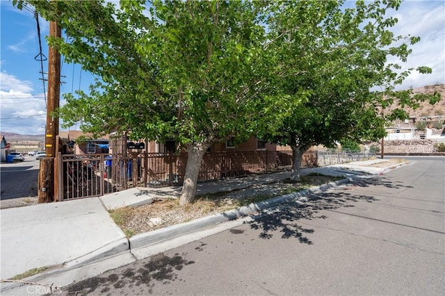 113 E White St, Barstow, CA 92311 - photo 3