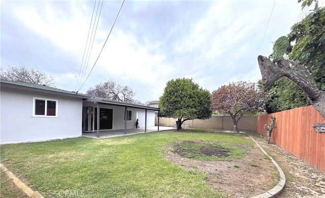 view of yard with a patio
