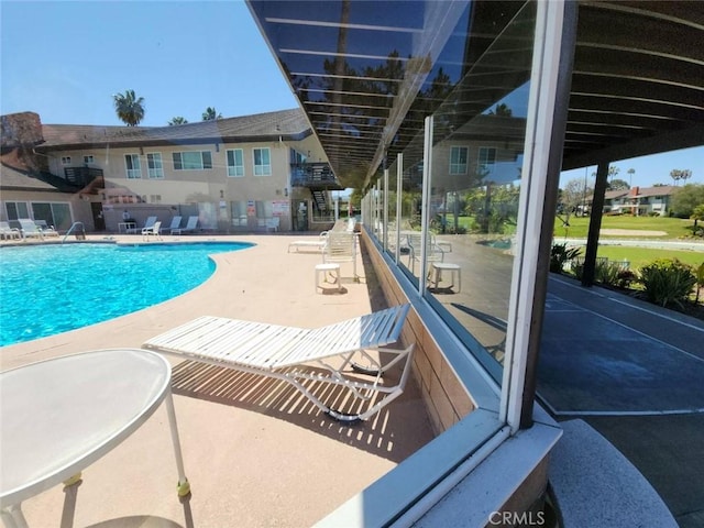 22723 Maple Ave, Torrance, CA 90505 - community pool with a patio area