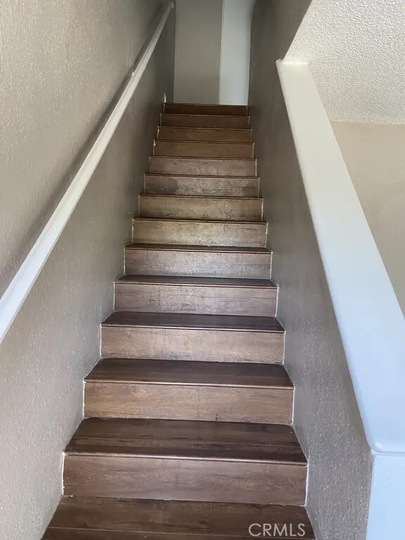 264 W Jackson St, Rialto, CA 92376 - photo 7