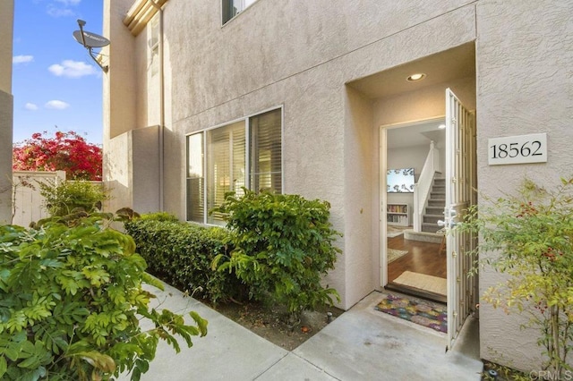 18562 Caminito Pasadero, San Diego, CA 92128 - view of exterior entry featuring stucco siding