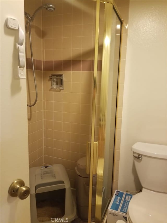 426 N Maryland Ave Unit 103, Glendale, CA 91206 - bathroom featuring a shower stall and toilet