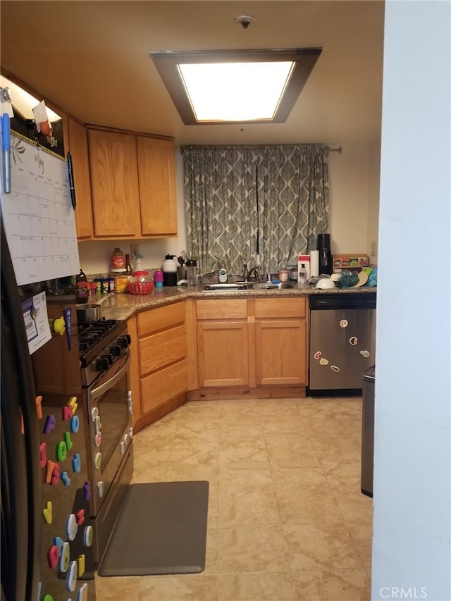 426 N Maryland Ave Unit 103, Glendale, CA 91206 - kitchen with stainless steel appliances and a sink