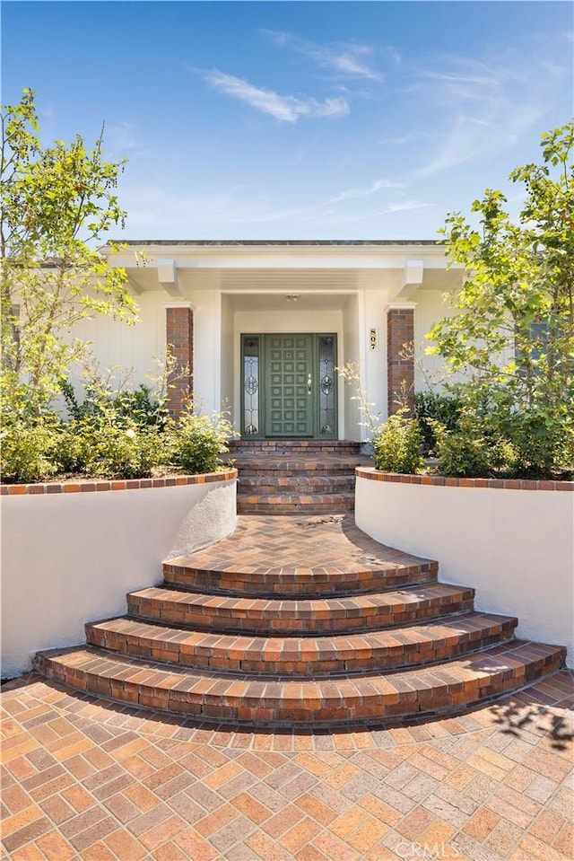 view of property entrance