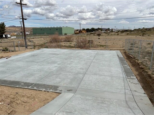 631 Chateau Way, Barstow, CA 92311 - view of patio featuring fence
