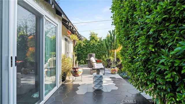 5323 Arlington Ave, Los Angeles, CA 90043 - photo 8