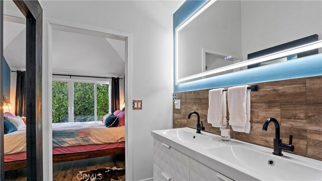 5323 Arlington Ave, Los Angeles, CA 90043 - photo 24