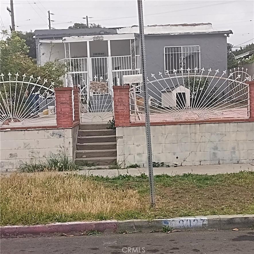9027 Menlo Ave, Los Angeles, CA 90044 - photo 1