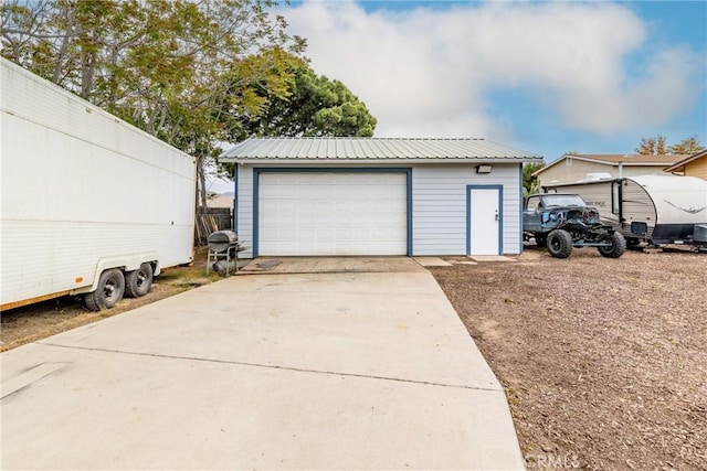 view of detached garage