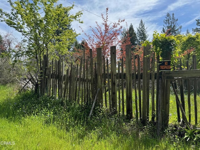 23501 Branscomb Rd, Westport, CA 95488