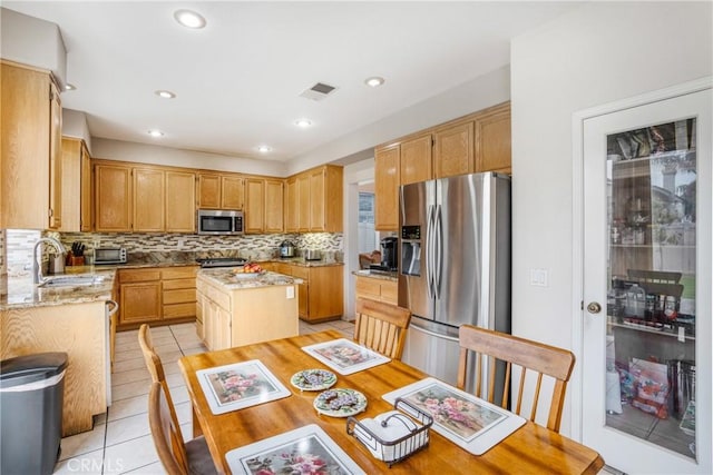 8946 Burlington Cir, Riverside, CA 92508 - photo 7