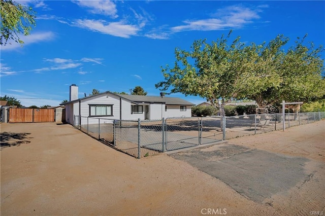 14666 Maricopa Rd, Victorville, CA 92392 - photo 1
