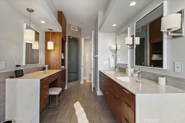 22065 Pacific Coast Hwy Unit 3, Malibu, CA 90265 - full bath featuring toilet, visible vents, a shower stall, vanity, and recessed lighting