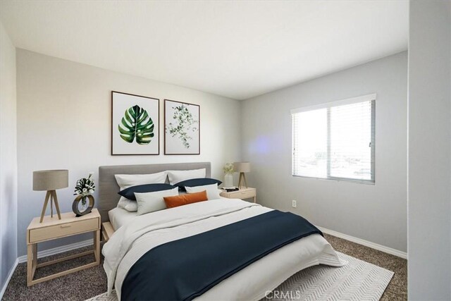 13167 Hollister St, Hesperia, CA 92344 - carpeted bedroom with baseboards