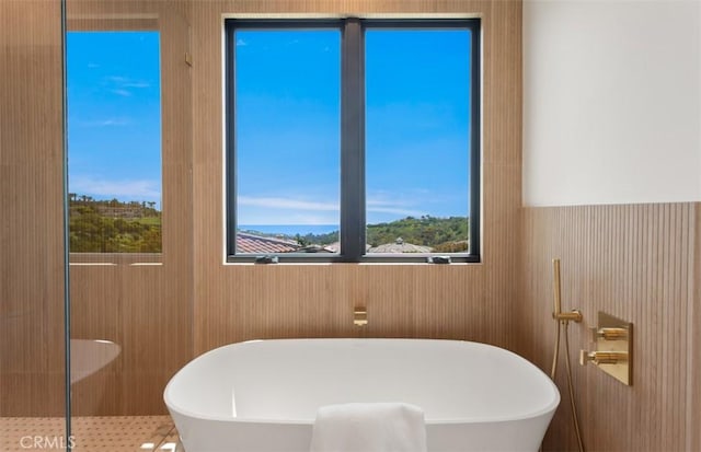 4 Sunset Cv, Newport Coast, CA 92657 - bathroom featuring a wealth of natural light and a freestanding tub