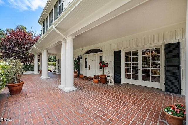 view of patio featuring covered porch