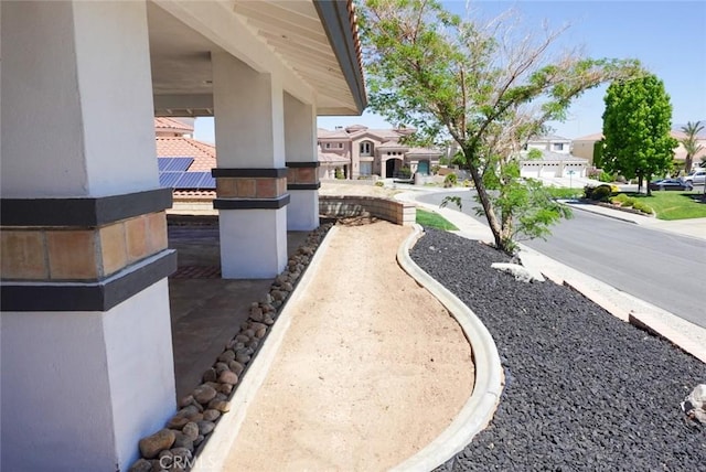 view of yard featuring a residential view