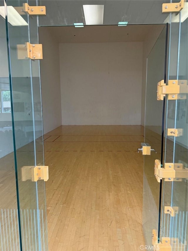 41410 Juniper St Unit 1711, Murrieta, CA 92562 - hall featuring wood finished floors