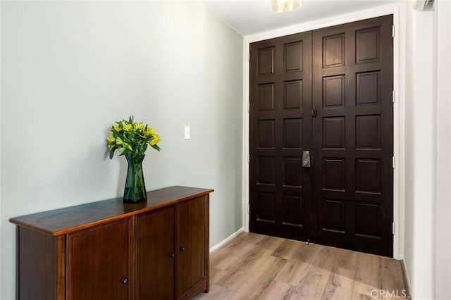 5875 Doverwood Dr Unit 309, Culver City, CA 90230 - entryway featuring light wood-type flooring and baseboards