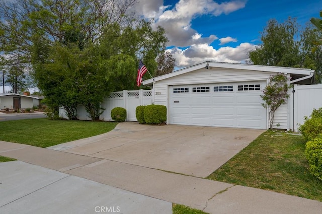 single story home featuring a front yard and fence