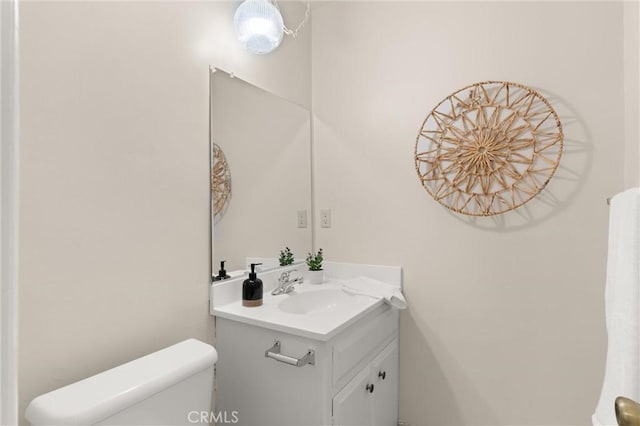 660 Stanley Ave, Long Beach, CA 90814 - bathroom with toilet and vanity