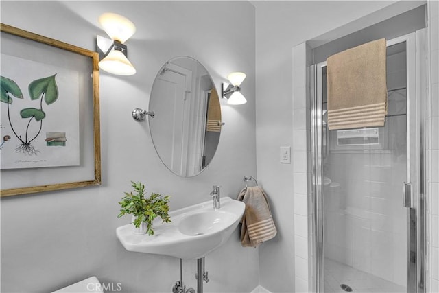21820 Dumetz Rd, Woodland Hills, CA 91364 - bathroom featuring a shower stall and toilet