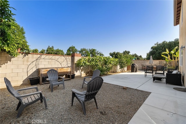 12200 White Rapids Way, Bakersfield, CA 93311 - fenced backyard with a patio