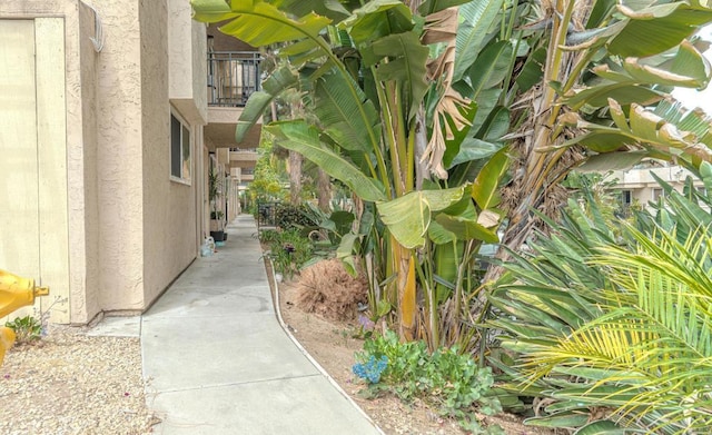 9860 Dale Ave Unit D10, Spring Valley, CA 91977 - view of yard with a balcony